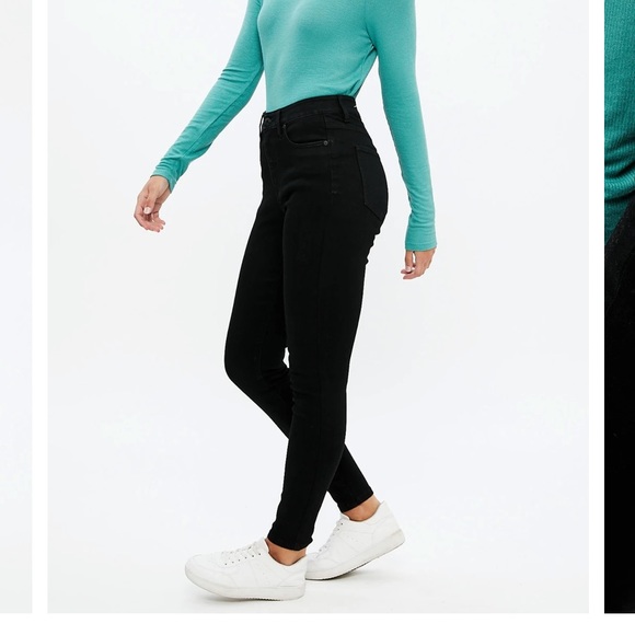 Black skinny high rise jean - Picture 4 of 6